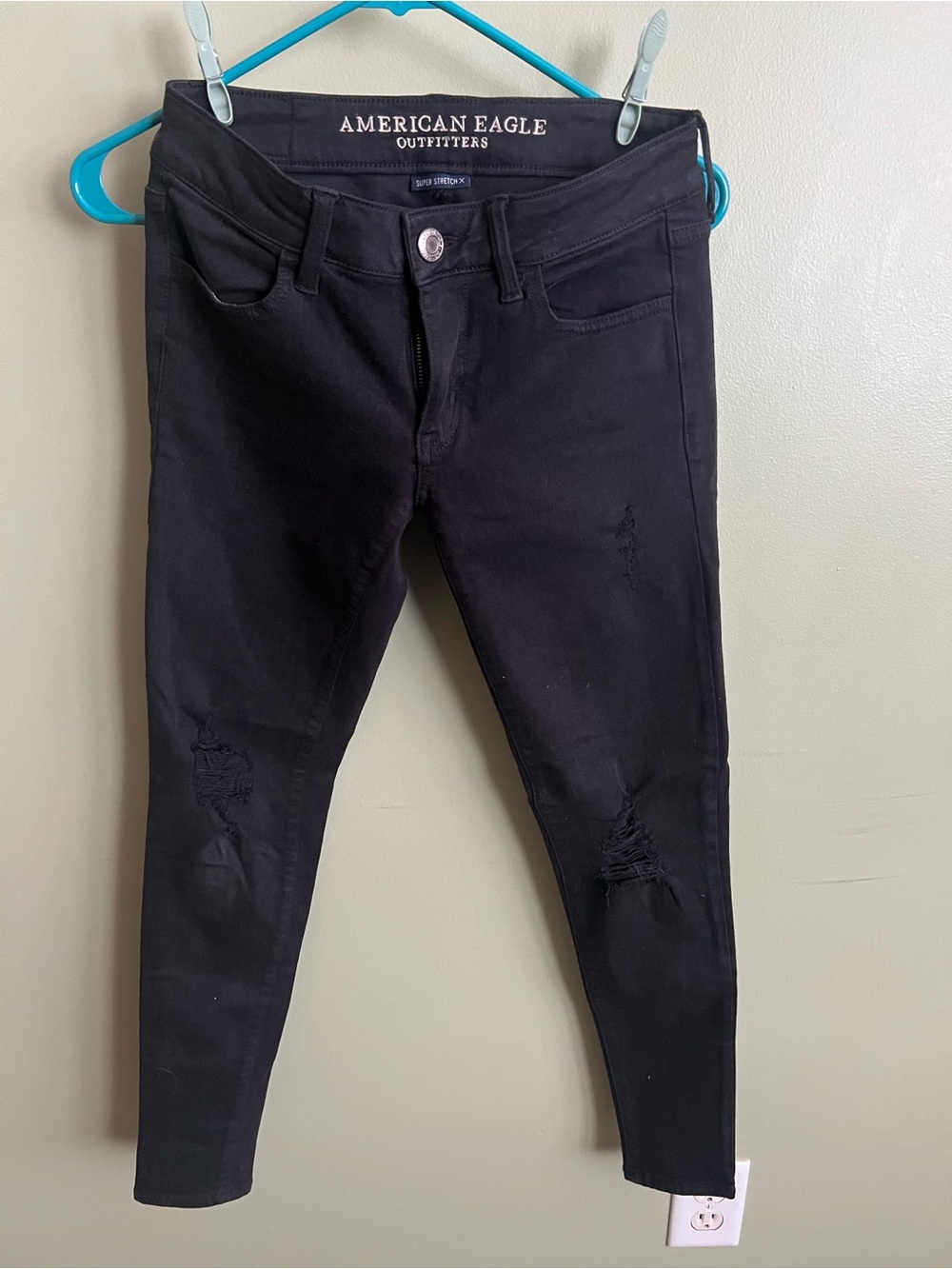 American Eagle Outfitters Black Jeggings with Distressed Knees - Women's